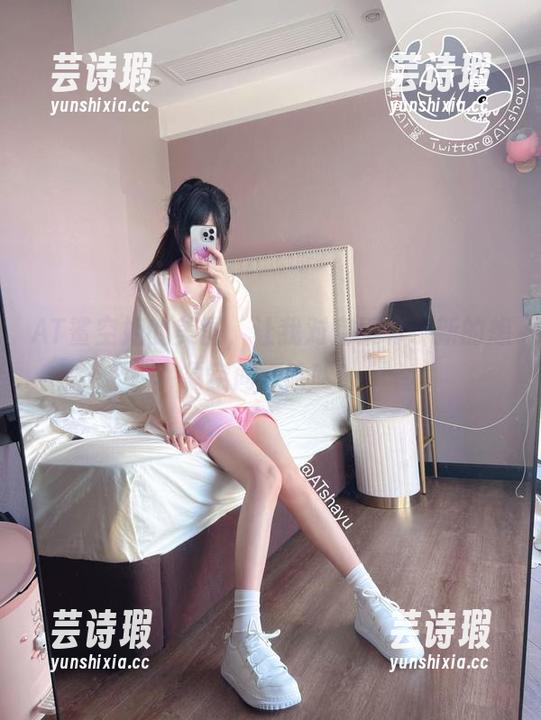 AT鲨 AT鲨空姐的美图,让我对空乘有了新的想象空间,哈哈!