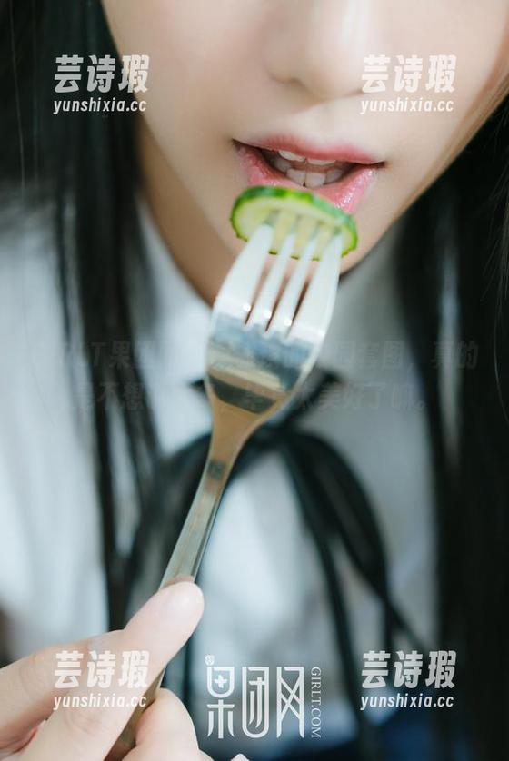 GIRLT果团网-莫雅琪 GIRLT果团网 - 莫雅琪的校园套图,真的是不想说太多,毕竟太美好了嘛。
