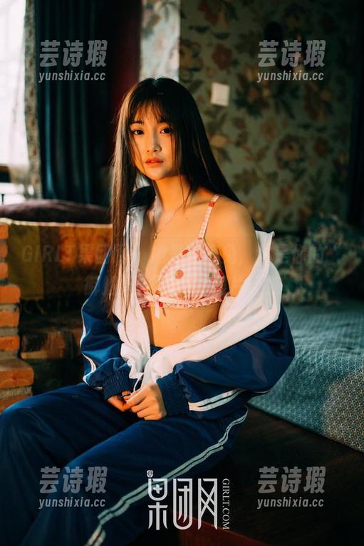 GIRLT果团网 - 她是酸酱兔，也是你的“御姐”[@数量]照片合集