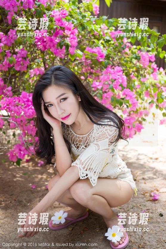 MiStar魅妍社-杨漫妮 MiStar魅妍社 - 青春不逃脱:杨漫妮带来的皮衣私房原图,看来这组合是要我嗑上天了呀!