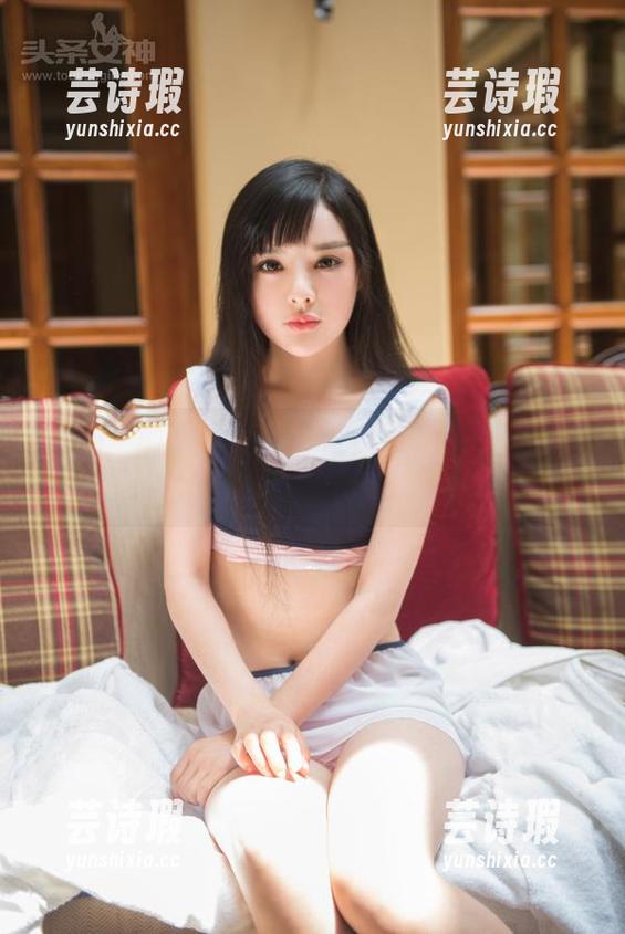 TouTiao头条女神 - 试试张梦艺在线写真里的裤里丝，看谁能保持冷静？