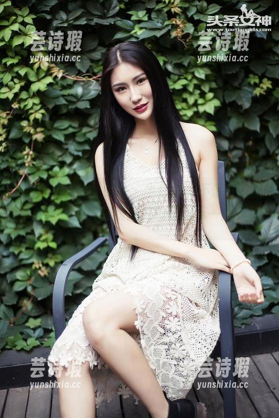 TouTiao头条女神-莫小希 TouTiao头条女神 - 牛仔裤,不说就是莫小希的招牌:在线图片总是别有一番风味。