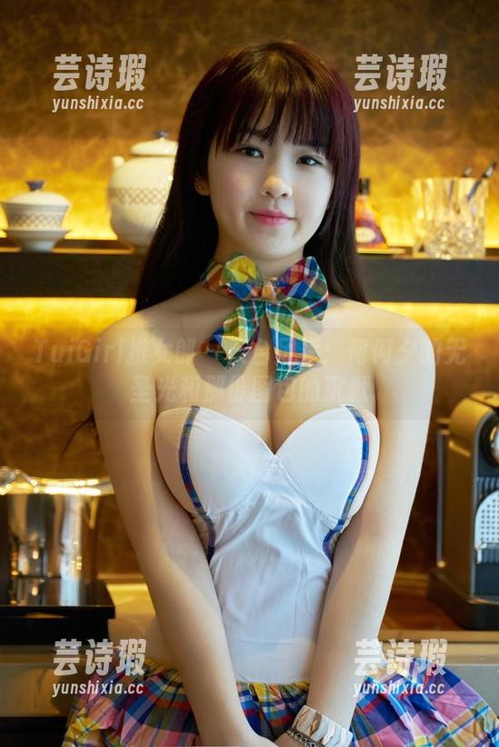 TuiGirl推女郎-何何夕 TuiGirl推女郎 - 天台风采:何何夕的无圣光和那份图包的沉默