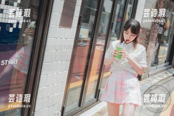 Uhye(이유혜)连体衣作品集，有种魔力让你目不转睛，分享分享给你我他！