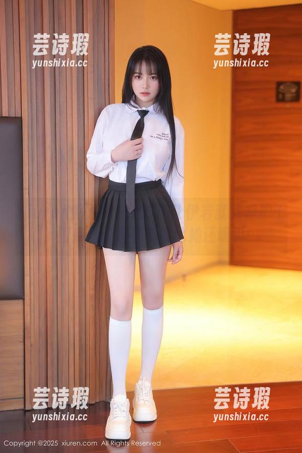 Xiuren秀人网 - MODEL伊若就算是护士，图库里的资源其实比她还吸引…