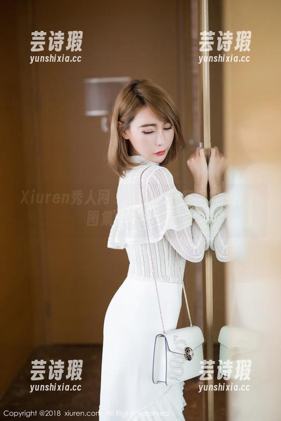 Xiuren秀人网-揉揉肉肉 Xiuren秀人网 - 揉揉肉肉穿毛衣的写真图集,轻松又自在