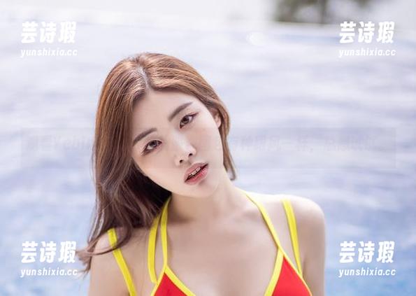 观看Yebin(전예빈)的礼服，图包有种跟风一样，总想试试。