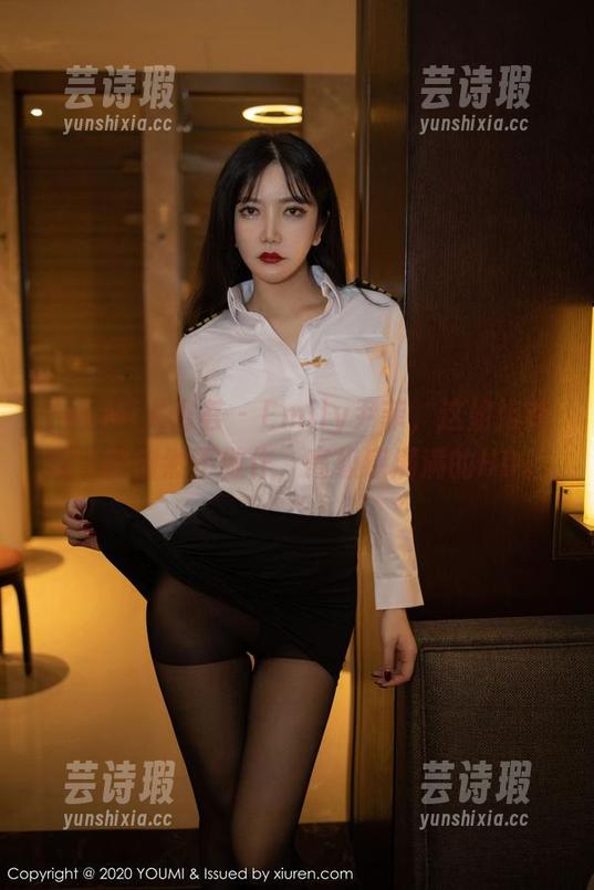 YouMi尤蜜荟-Emily尹菲 YouMi尤蜜荟 - Emily尹菲,这姐姐在线上的自然不做作,高级感满满的HD。