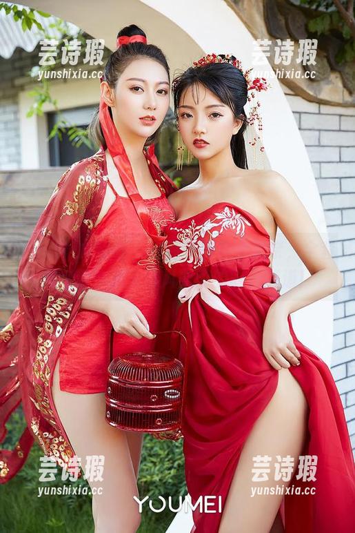 YouMi尤蜜荟-小尤奈 YouMi尤蜜荟 - 哥特萝莉的小尤奈,全套图包带你进入随风飘荡的时光隧道!