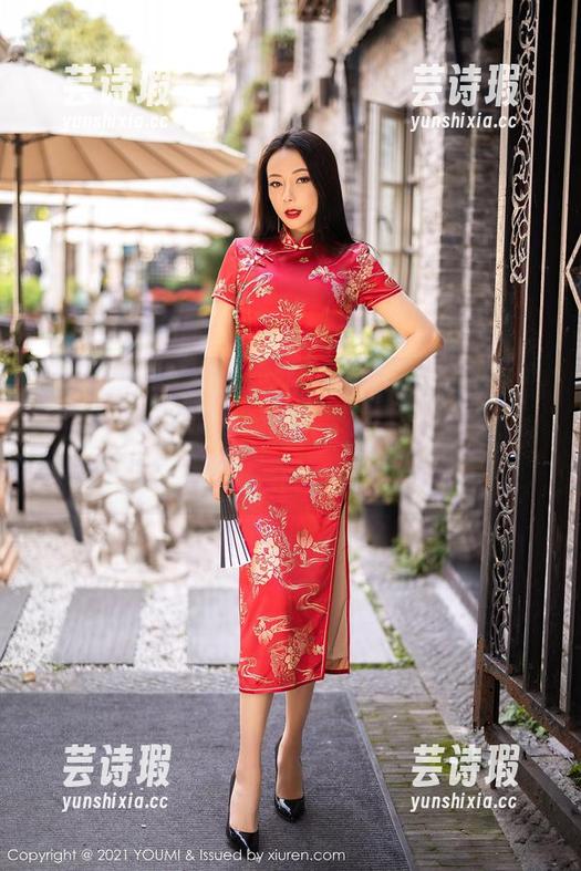 YouMi尤蜜荟-白茹雪Abby YouMi尤蜜荟 - 白茹雪Abby的灰丝变幻无常,图包里难得的几副原图6,令人挪不开眼。