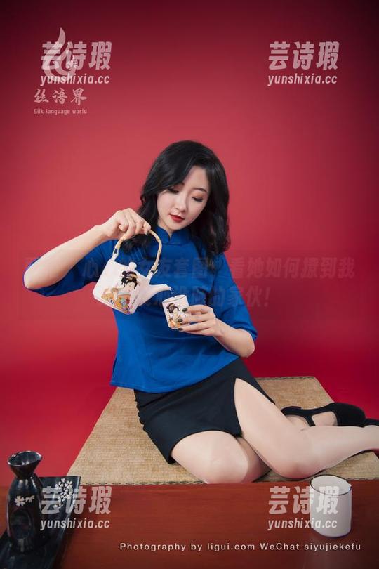 丽柜-心心 丽柜 - 心心的女友套图:看她如何撩到我这个没心没肺的家伙!