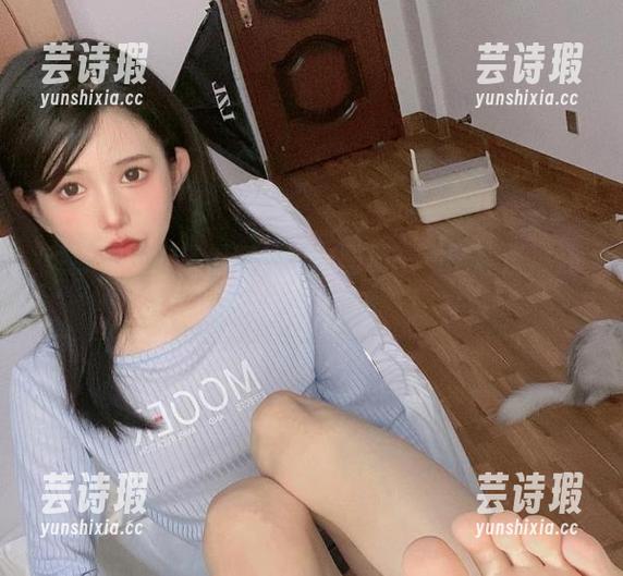 倦倦喵 炙热夏天,倦倦喵的cos图册——比冰淇淋还甜!