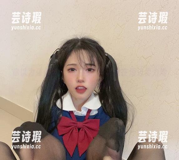 倦倦喵 你以为倦倦喵只是打盹?其实她在海边卖力地展现自己,合集真香!