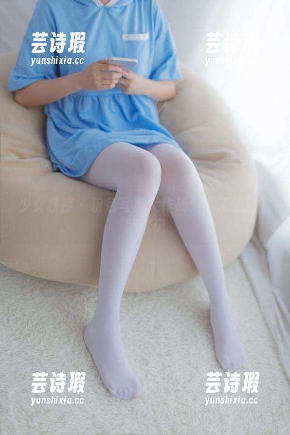 少女秩序-小满 少女秩序 - 粉色写真大作战:小满的甜蜜翻滚记