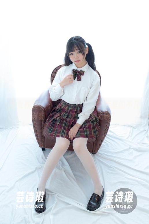 少女秩序-小葵 少女秩序 - 小葵的白衬衫:图库里的不凡时刻,谁说白色一定无聊?