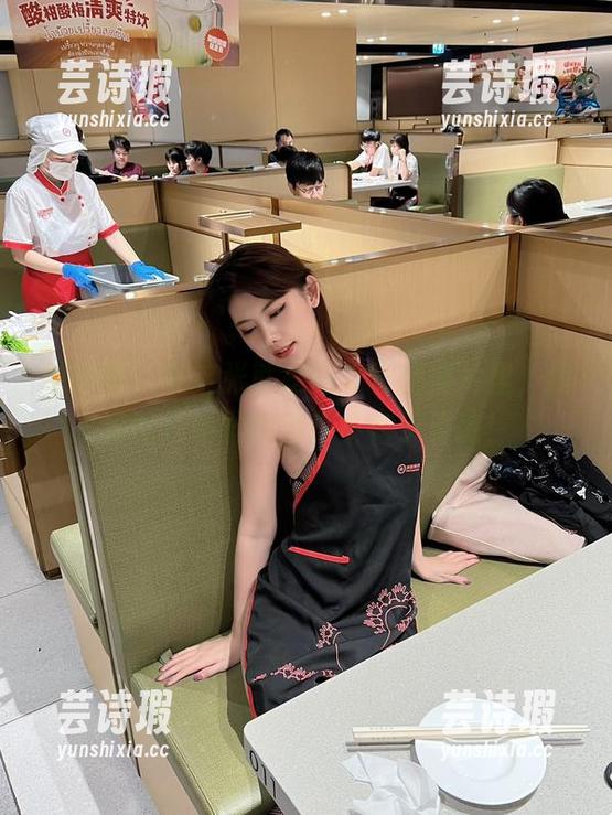 微密圈 - 在这张就是阿朱啊的照片里，我竟然开始觉得牛仔裤有了灵魂！