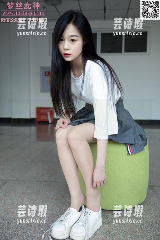 梦丝女神-香萱 梦丝女神 - 原图中的香萱瑜伽:每一帧都透着一种‘我不在乎你是否能做到’的自信!