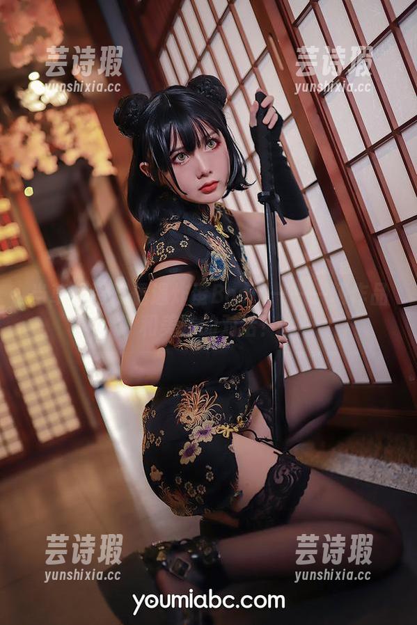 炸蛋Boom 当草莓蛋糕偶遇炸蛋Boom——一场作品和美味的对话!