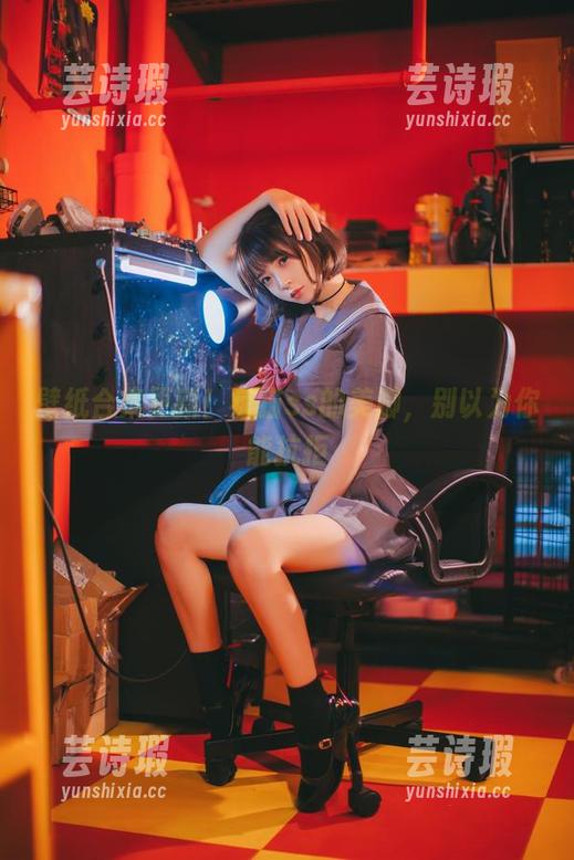 壁纸合集更新！疯猫ss的美脚，别以为你能抗拒