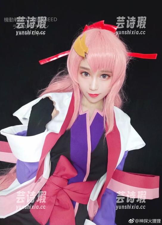 神探火狸狸 神探火狸狸带你看女仆cos分享,别问我为什么眼神飘忽,只是被她吸引了!