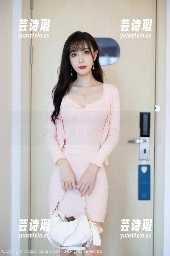 秀人网-果儿celia 秀人网 - 短裙与果儿celia,全套图片在这里,快来凑个热闹!