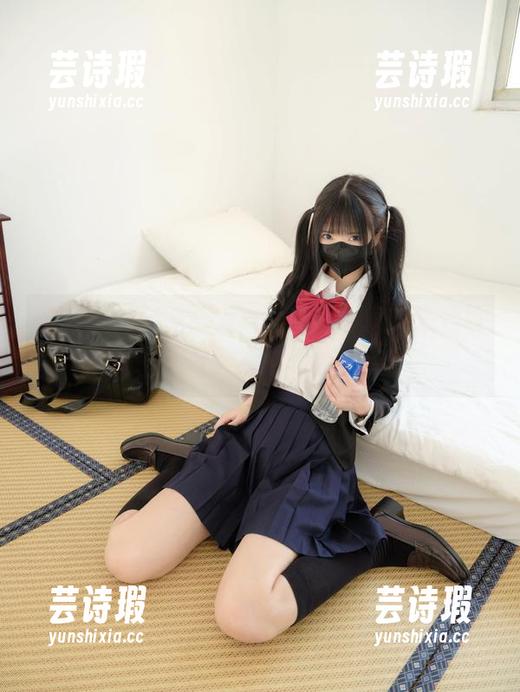 紧急企划-一只喵喵梓 紧急企划 - 一只喵喵梓的圣诞气,在线可窥见,但好像我的嘴唇有点干?