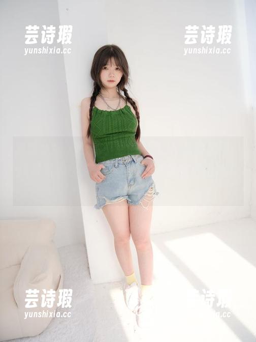 紧急企划-小恩 紧急企划 - 看完小恩的黑丝JK私房美图,我居然想自学搭配了,果然是会透出点儿小心思呀。