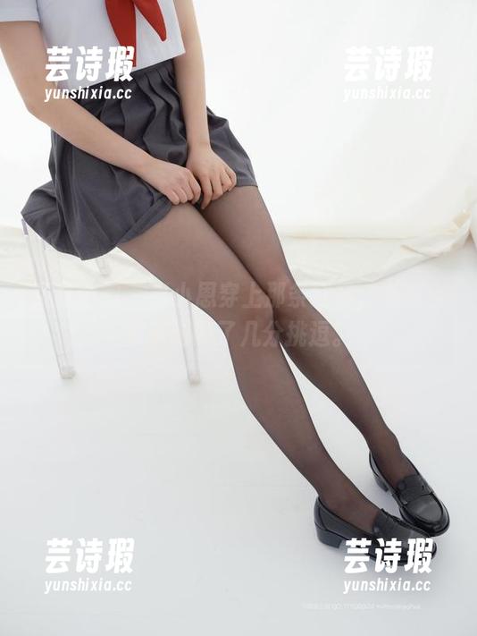 紧急企划-小恩 紧急企划 - 当小恩穿上那条红裙,私房合集顿时多了几分挑逗。