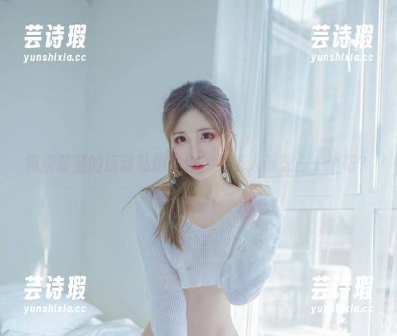 翎柒菜菜 翎柒菜菜的运动私拍图包,打工人都想占一个吧?