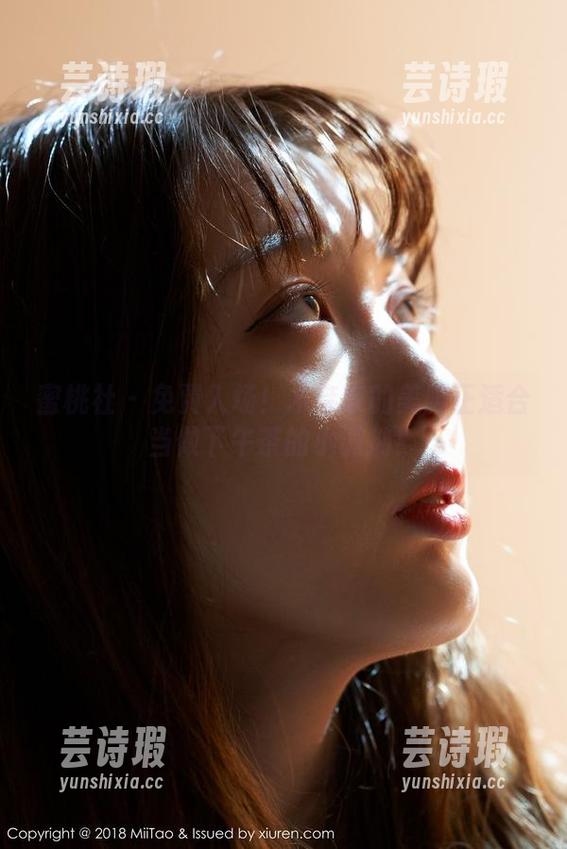 蜜桃社 - 免费入场！木奈奈的美脚正适合当做下午茶的小调剂！