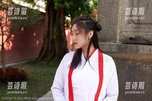 蜜桃社-王婉悠Queen 蜜桃社 - 王婉悠Queen再添一份图包,竟然把美足玩出了新高度