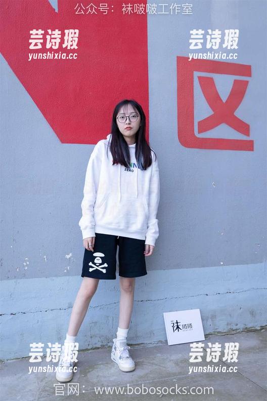 袜啵啵-小沫 袜啵啵 - 小沫的泳池写真,哎哟,最新图库真心求点赞呀!