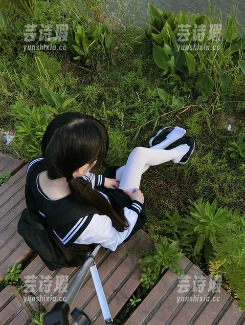 “西尔酱”的浴缸写真集，总觉得不仅仅是在泡澡…脑洞大开，最新！