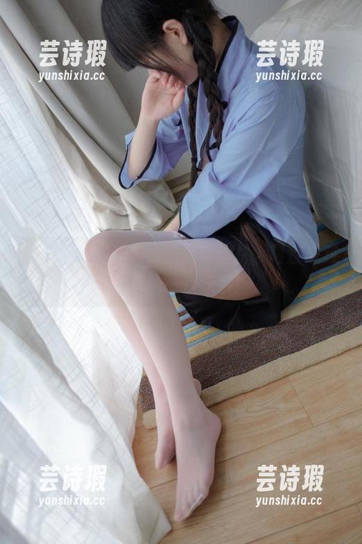 西尔酱 西尔酱的春季校服,最新图片,简直是对教室的一次逆袭!