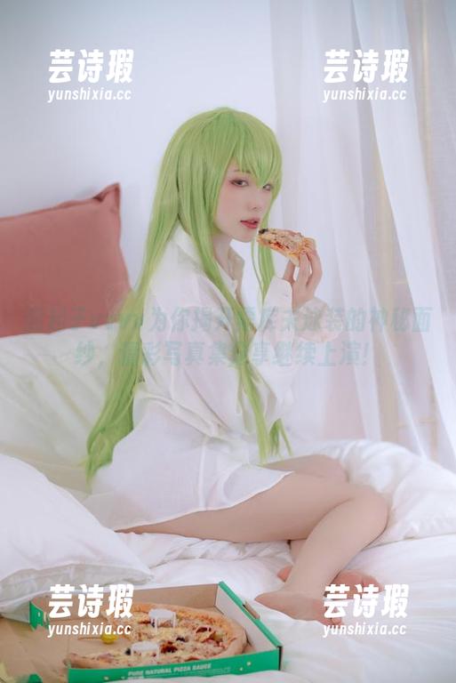 起起子vvvv为你揭开需库夫泳装的神秘面纱，精彩写真集分享继续上演！
