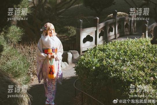 这个泡泡就是逊啦 这个泡泡就是逊啦的高跟鞋私房空间,图包中的各种姿态让人有些晕,哦,不是那个意思!