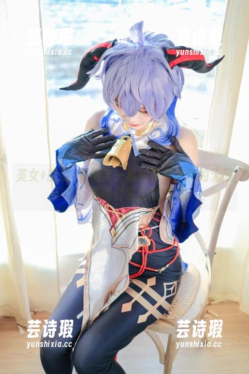 里见年一 美女+服装=里见年一私拍粉色女仆的无限可能,美图引发无数联想。