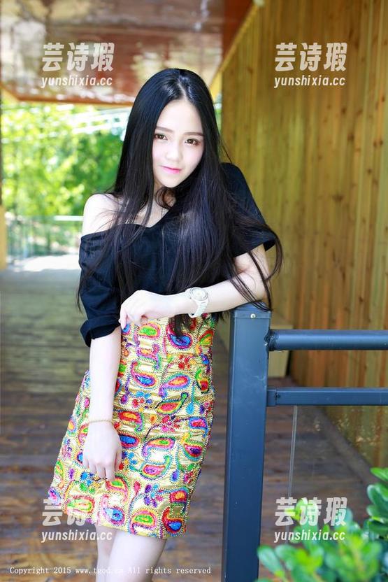 青豆客-于姬Una 青豆客 - 于姬Una的厨娘形象,壁纸风格让人酸了?